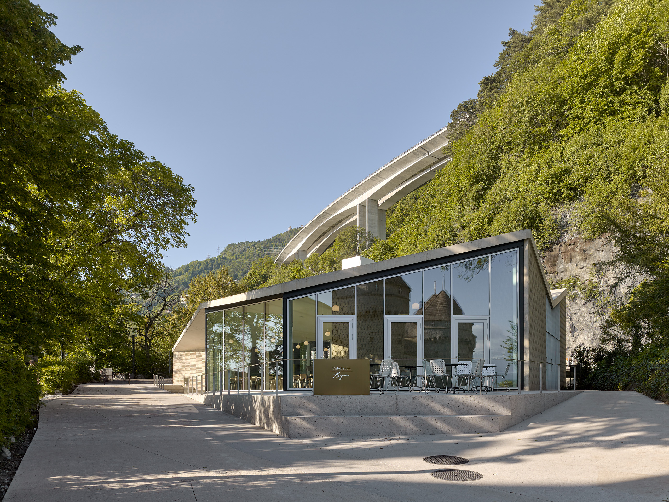 Pavillon et aménagement de la domaine du Château du Chillon